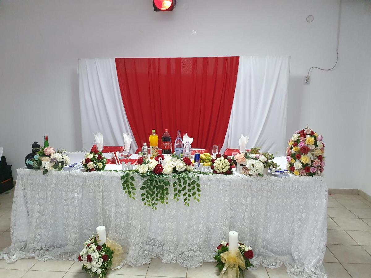 Pensiunea Anais Tetoiu Zewnętrze zdjęcie